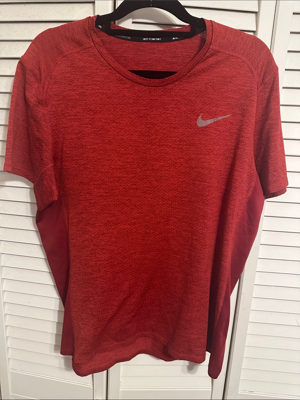 Nike Red Heathered Short Sleeve Athletic Tee